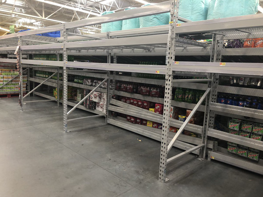 Mỹ:[-]Gần[-]30[-]t&agrave;u[-]hải[-]qu&acirc;n[-]rời[-]căn[-]cứ[-]tr&aacute;nh[-]si&ecirc;u[-]b&atilde;o